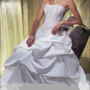 Wedding dress Demetrios original couture